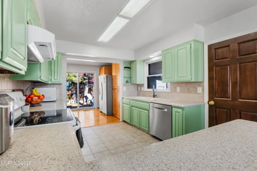 250 National, Winnemucca, Nevada 89445, 5 Bedrooms Bedrooms, ,3 BathroomsBathrooms,Residential,Residential,National,260000708