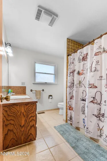 250 National, Winnemucca, Nevada 89445, 5 Bedrooms Bedrooms, ,3 BathroomsBathrooms,Residential,Residential,National,260000708