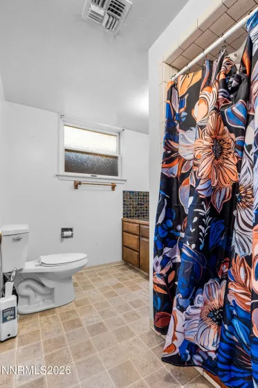 250 National, Winnemucca, Nevada 89445, 5 Bedrooms Bedrooms, ,3 BathroomsBathrooms,Residential,Residential,National,260000708