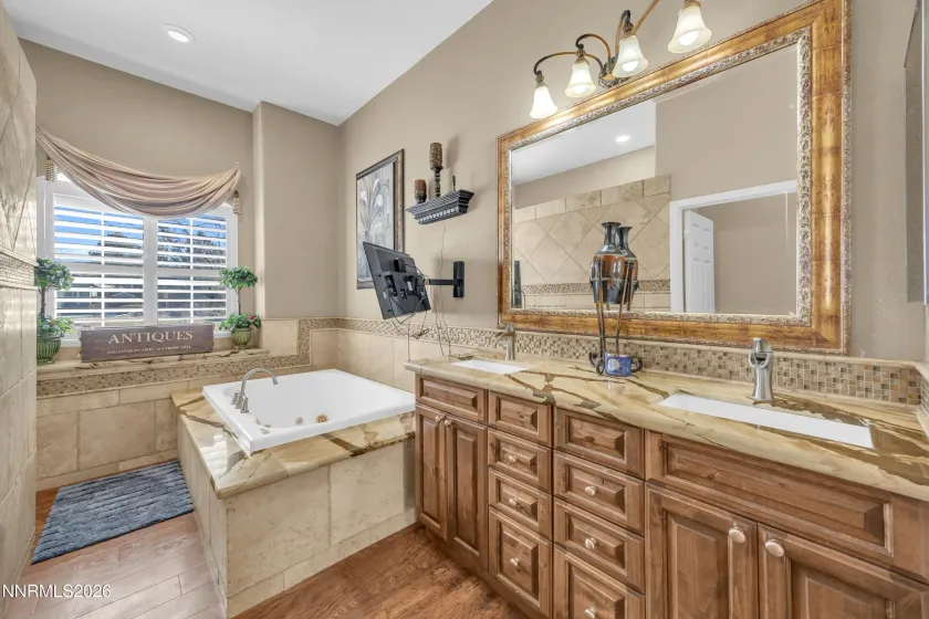 8051 Caceres, Sparks, Nevada 89436, 4 Bedrooms Bedrooms, ,3 BathroomsBathrooms,Residential,Residential,Caceres,260000709