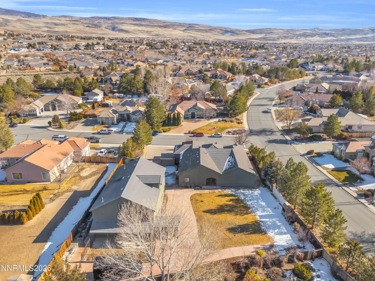 8051 Caceres, Sparks, Nevada 89436, 4 Bedrooms Bedrooms, ,3 BathroomsBathrooms,Residential,Residential,Caceres,260000709