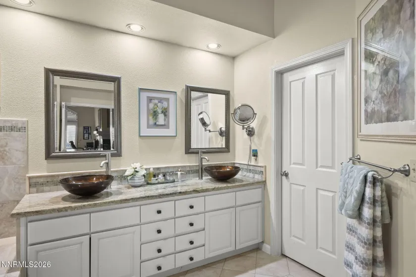 6174 Squires, Reno, Nevada 89519, 3 Bedrooms Bedrooms, ,3 BathroomsBathrooms,Residential,Residential,Squires,260000712