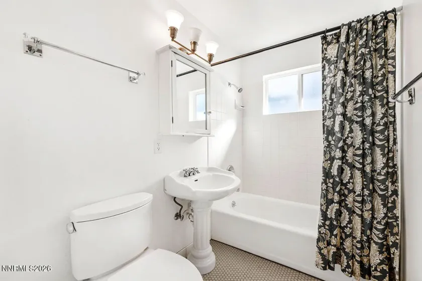 3325 Susileen, Reno, Nevada 89509, 4 Bedrooms Bedrooms, ,2 BathroomsBathrooms,Residential,Residential,Susileen,260000715