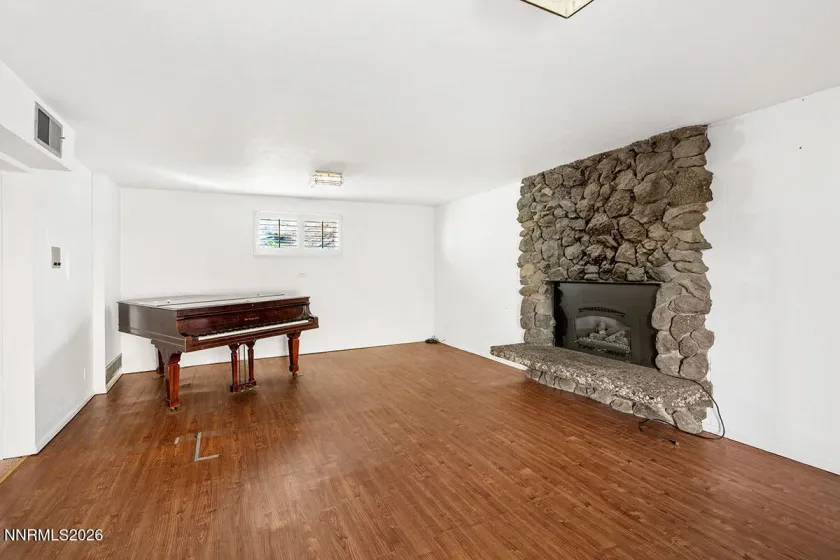 3325 Susileen, Reno, Nevada 89509, 4 Bedrooms Bedrooms, ,2 BathroomsBathrooms,Residential,Residential,Susileen,260000715