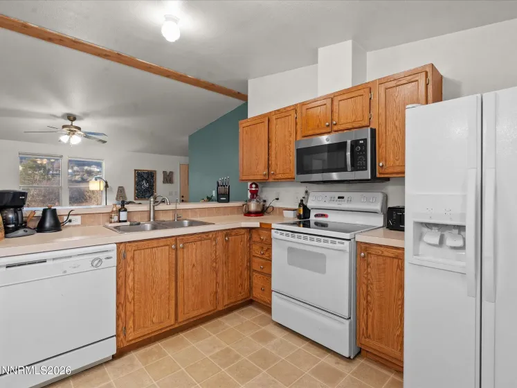 208 Julie, Dayton, Nevada 89403, 3 Bedrooms Bedrooms, ,2 BathroomsBathrooms,Residential,Residential,Julie,260000717