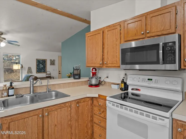 208 Julie, Dayton, Nevada 89403, 3 Bedrooms Bedrooms, ,2 BathroomsBathrooms,Residential,Residential,Julie,260000717