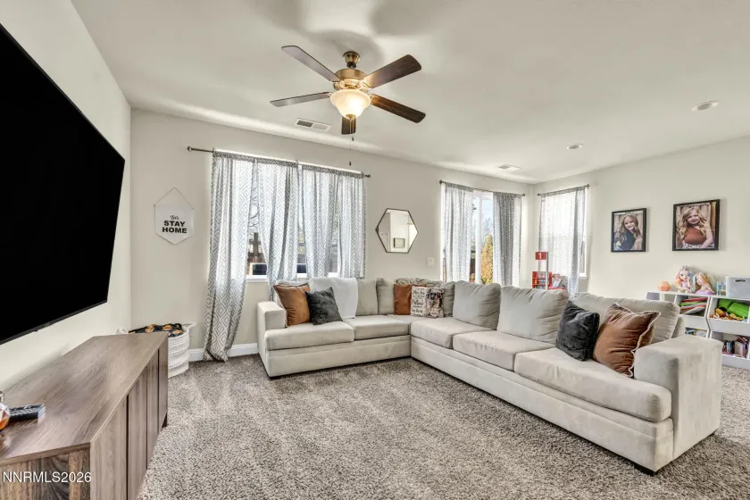 7058 Cinder Village, Sparks, Nevada 89436, 3 Bedrooms Bedrooms, ,2 BathroomsBathrooms,Residential,Residential,Cinder Village,260000719