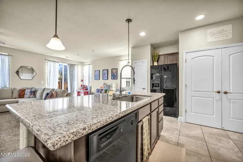 7058 Cinder Village, Sparks, Nevada 89436, 3 Bedrooms Bedrooms, ,2 BathroomsBathrooms,Residential,Residential,Cinder Village,260000719