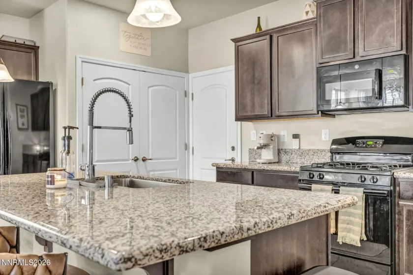 7058 Cinder Village, Sparks, Nevada 89436, 3 Bedrooms Bedrooms, ,2 BathroomsBathrooms,Residential,Residential,Cinder Village,260000719