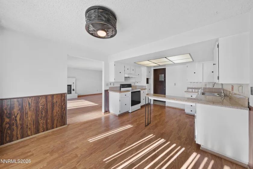 240 Gault, Sparks, Nevada 89431, 3 Bedrooms Bedrooms, ,2 BathroomsBathrooms,Residential,Residential,Gault,260000721