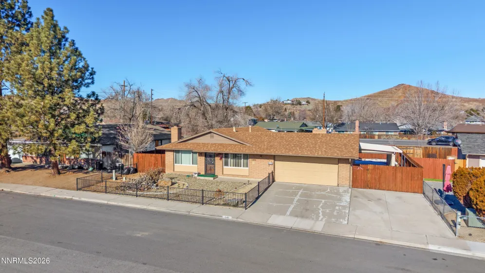 240 Gault, Sparks, Nevada 89431, 3 Bedrooms Bedrooms, ,2 BathroomsBathrooms,Residential,Residential,Gault,260000721
