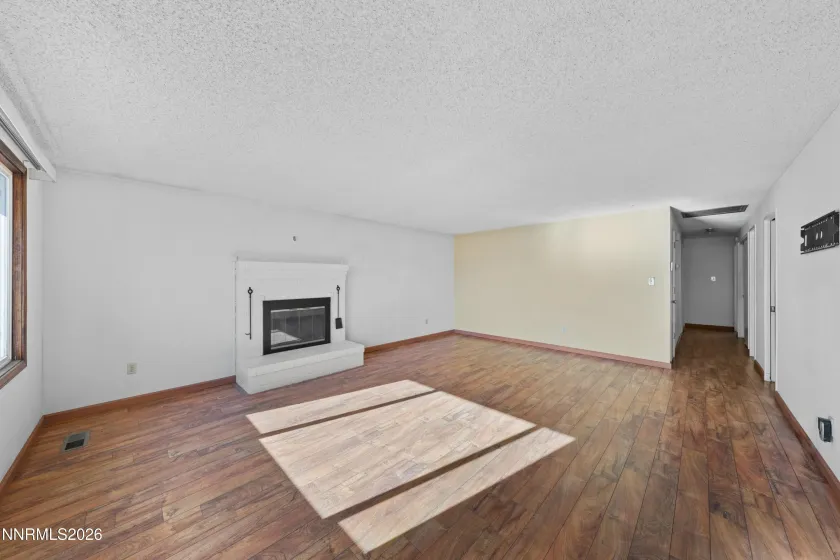 240 Gault, Sparks, Nevada 89431, 3 Bedrooms Bedrooms, ,2 BathroomsBathrooms,Residential,Residential,Gault,260000721