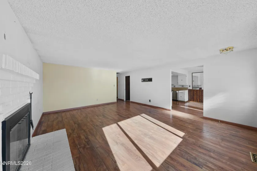 240 Gault, Sparks, Nevada 89431, 3 Bedrooms Bedrooms, ,2 BathroomsBathrooms,Residential,Residential,Gault,260000721