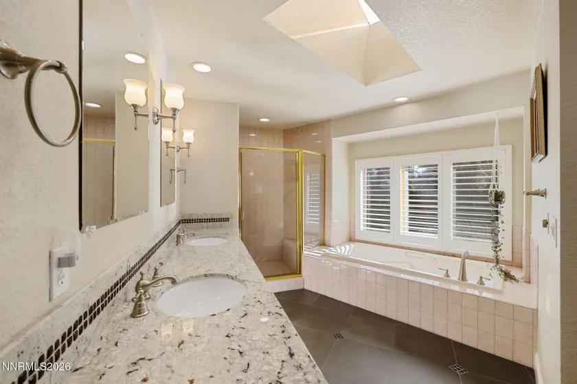 4390 Interlaken, Reno, Nevada 89509, 4 Bedrooms Bedrooms, ,3 BathroomsBathrooms,Residential,Residential,Interlaken,260000722