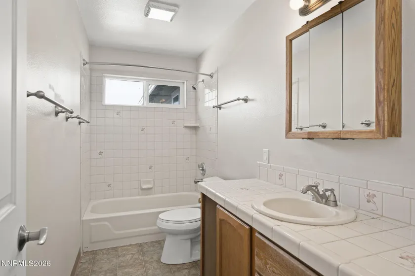 200 Thoroughbred, Reno, Nevada 89508, 3 Bedrooms Bedrooms, ,2 BathroomsBathrooms,Residential,Residential,Thoroughbred,260000741