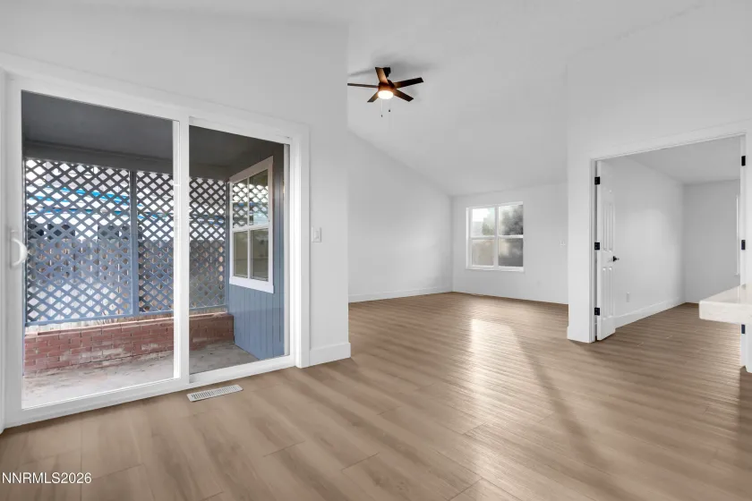 6810 Sunkist, Sparks, Nevada 89436, 2 Bedrooms Bedrooms, ,2 BathroomsBathrooms,Residential,Residential,Sunkist,260000723