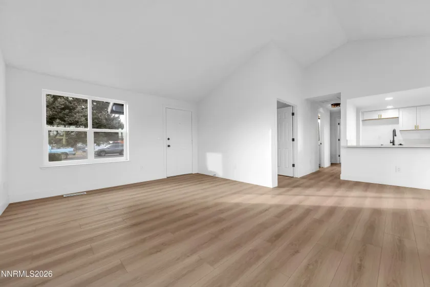 6810 Sunkist, Sparks, Nevada 89436, 2 Bedrooms Bedrooms, ,2 BathroomsBathrooms,Residential,Residential,Sunkist,260000723