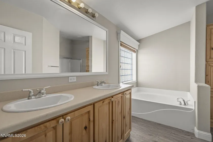 5300 Pasture View, Reno, Nevada 89510, 3 Bedrooms Bedrooms, ,2 BathroomsBathrooms,Residential,Residential,Pasture View,260000724