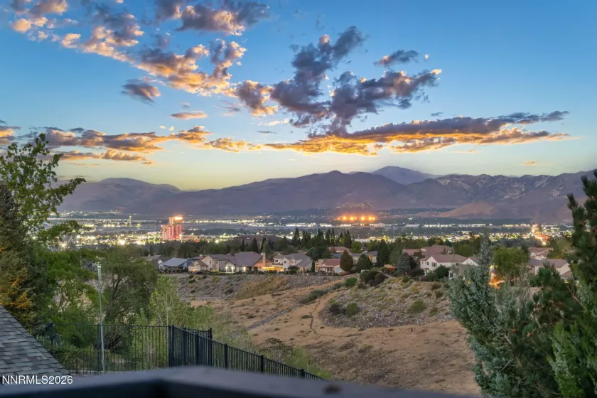 3850 Piccadilly, Reno, Nevada 89509, 3 Bedrooms Bedrooms, ,2 BathroomsBathrooms,Residential,Residential,Piccadilly,260000728
