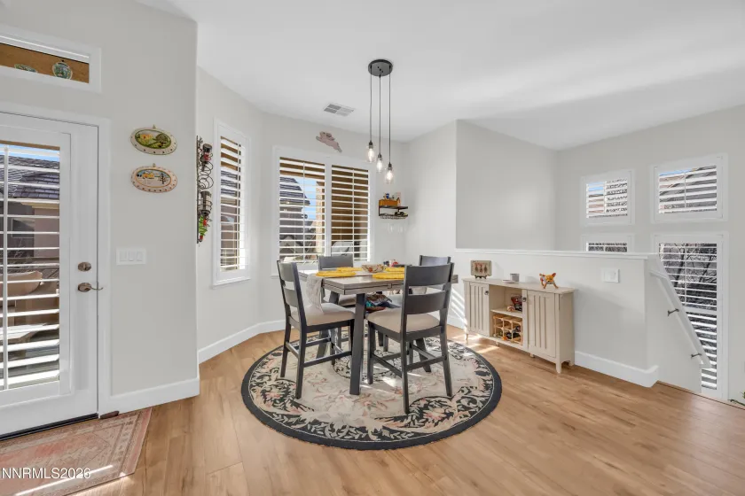 9900 Wilbur May, Reno, Nevada 89521, 2 Bedrooms Bedrooms, ,2 BathroomsBathrooms,Residential,Residential,Wilbur May,260000734