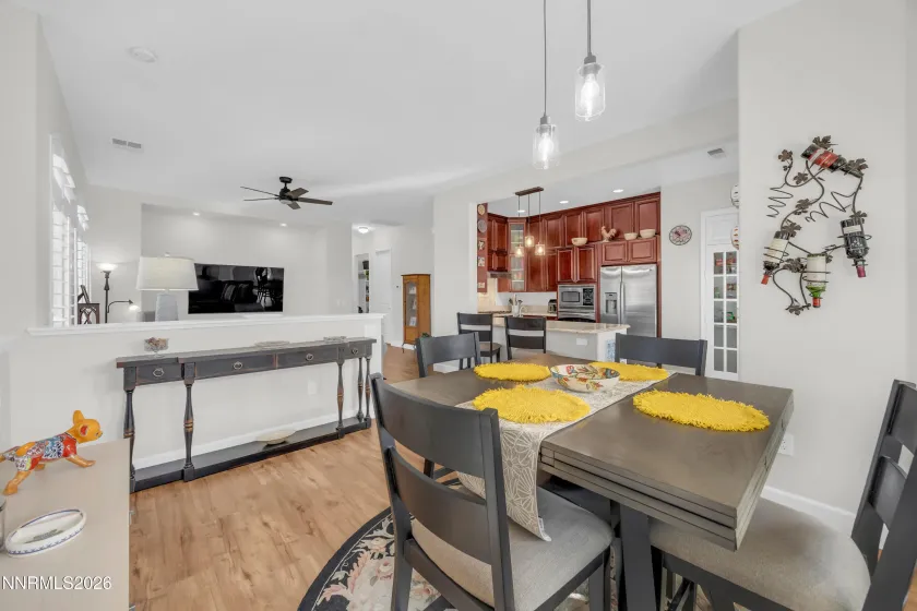 9900 Wilbur May, Reno, Nevada 89521, 2 Bedrooms Bedrooms, ,2 BathroomsBathrooms,Residential,Residential,Wilbur May,260000734