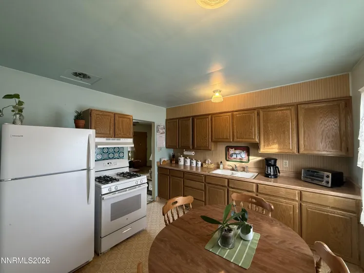 870 Capitol Hill, Reno, Nevada 89502, 3 Bedrooms Bedrooms, ,1 BathroomBathrooms,Residential,Residential,Capitol Hill,260000735