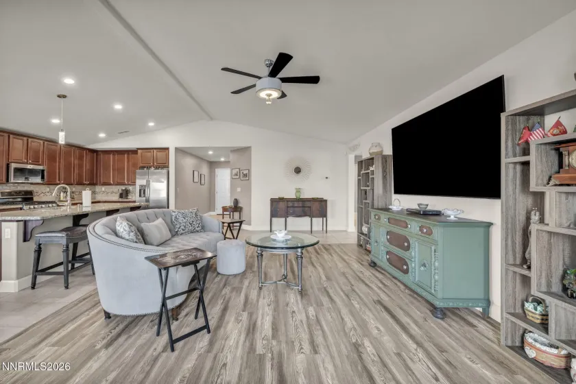 3760 Zoroaster, Sparks, Nevada 89436, 4 Bedrooms Bedrooms, ,3 BathroomsBathrooms,Residential,Residential,Zoroaster,260000750