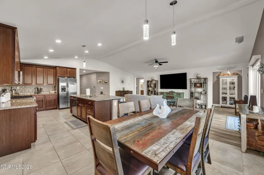 3760 Zoroaster, Sparks, Nevada 89436, 4 Bedrooms Bedrooms, ,3 BathroomsBathrooms,Residential,Residential,Zoroaster,260000750