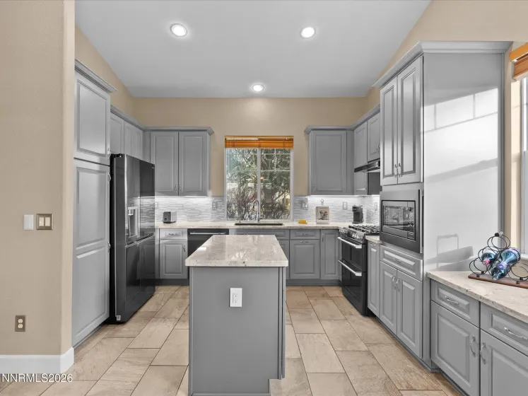 7425 Ash Peak, Sparks, Nevada 89436, 3 Bedrooms Bedrooms, ,2 BathroomsBathrooms,Residential,Residential,Ash Peak,260000751