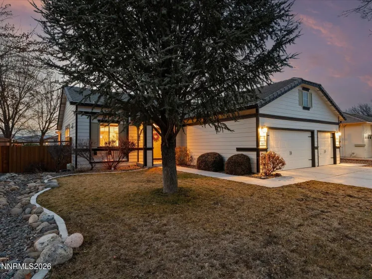 7425 Ash Peak, Sparks, Nevada 89436, 3 Bedrooms Bedrooms, ,2 BathroomsBathrooms,Residential,Residential,Ash Peak,260000751