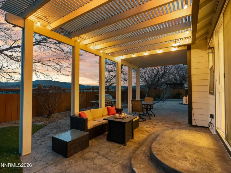 7425 Ash Peak, Sparks, Nevada 89436, 3 Bedrooms Bedrooms, ,2 BathroomsBathrooms,Residential,Residential,Ash Peak,260000751