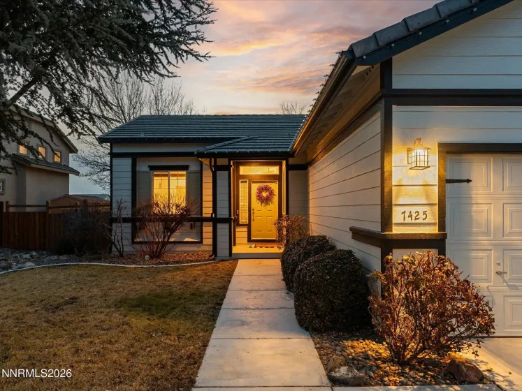 7425 Ash Peak, Sparks, Nevada 89436, 3 Bedrooms Bedrooms, ,2 BathroomsBathrooms,Residential,Residential,Ash Peak,260000751