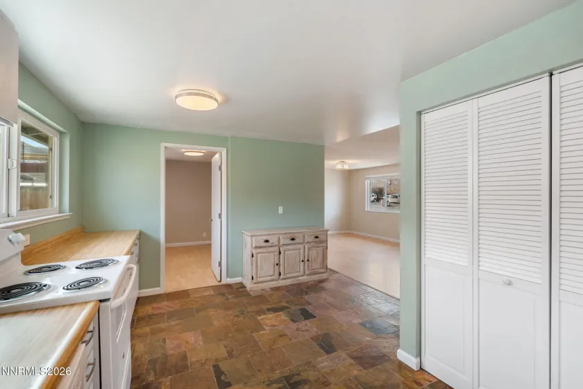 9100 Reservoir, Reno, Nevada 89506, 3 Bedrooms Bedrooms, ,1 BathroomBathrooms,Residential,Residential,Reservoir,260000753