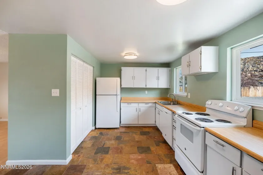 9100 Reservoir, Reno, Nevada 89506, 3 Bedrooms Bedrooms, ,1 BathroomBathrooms,Residential,Residential,Reservoir,260000753