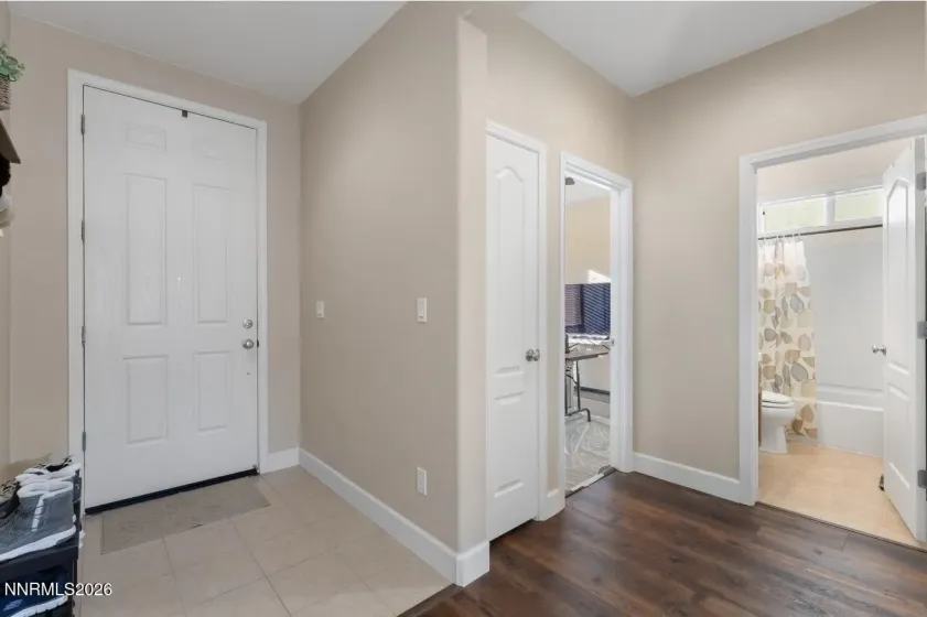 7214 Windswept, Sparks, Nevada 89436, 2 Bedrooms Bedrooms, ,2 BathroomsBathrooms,Residential,Residential,Windswept,260000755