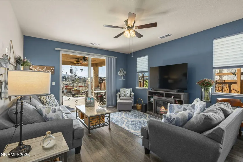 6787 Centaurus, Sparks, Nevada 89436, 3 Bedrooms Bedrooms, ,2 BathroomsBathrooms,Residential,Residential,Centaurus,260000758