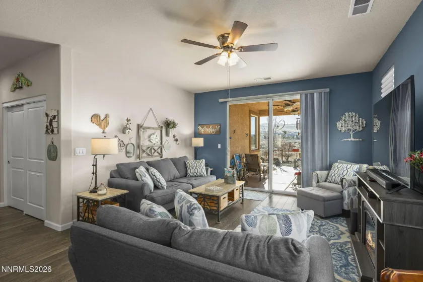 6787 Centaurus, Sparks, Nevada 89436, 3 Bedrooms Bedrooms, ,2 BathroomsBathrooms,Residential,Residential,Centaurus,260000758