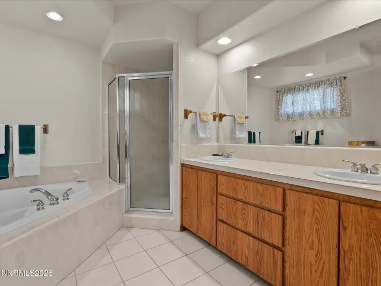 1591 Lombardy, Gardnerville, Nevada 89410, 3 Bedrooms Bedrooms, ,4 BathroomsBathrooms,Residential,Residential,Lombardy,260000759