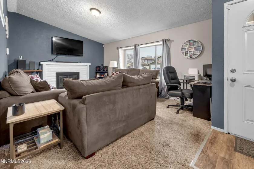 1012 Alta Vista, Sparks, Nevada 89434, 3 Bedrooms Bedrooms, ,2 BathroomsBathrooms,Residential,Residential,Alta Vista,260000760