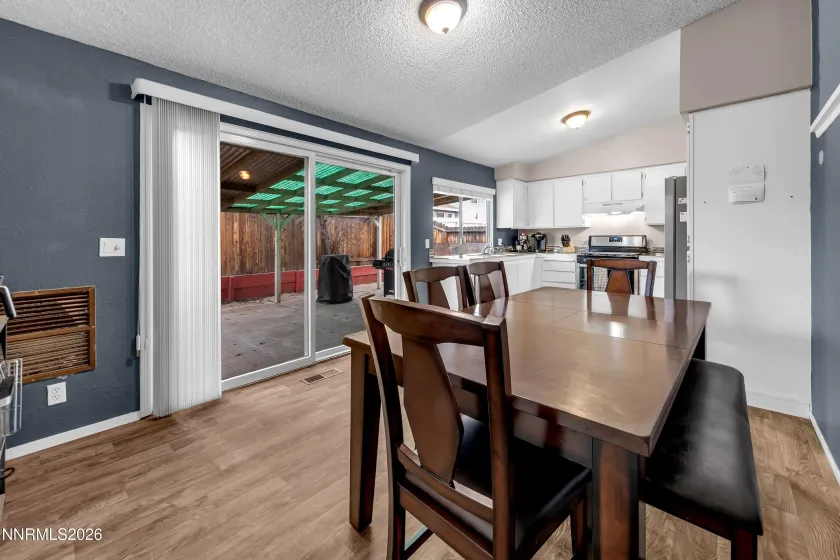 1012 Alta Vista, Sparks, Nevada 89434, 3 Bedrooms Bedrooms, ,2 BathroomsBathrooms,Residential,Residential,Alta Vista,260000760