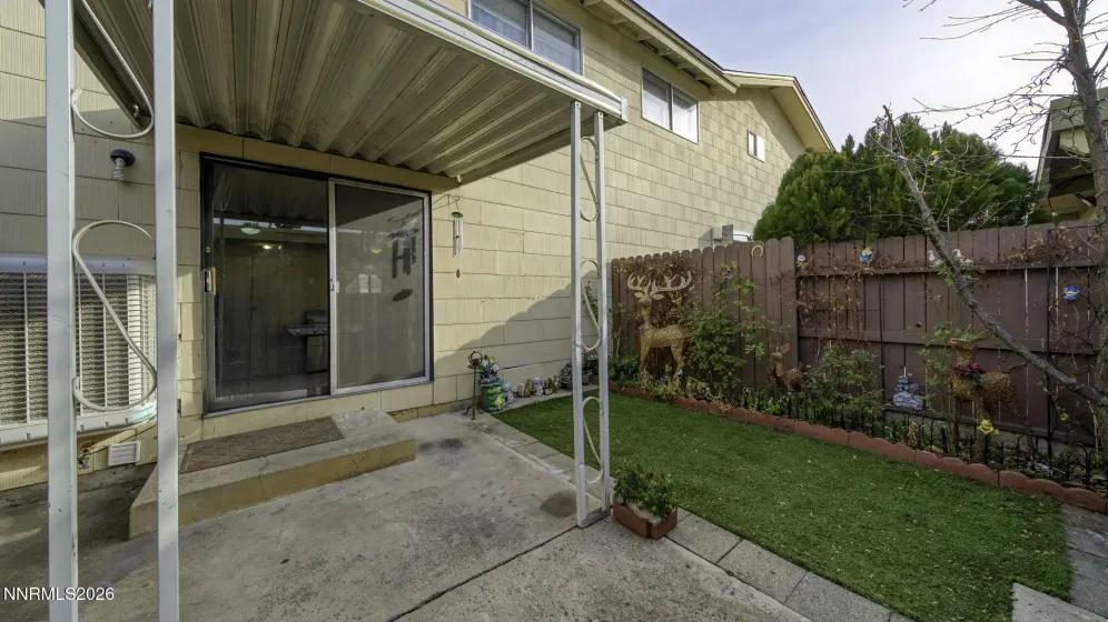 359 Smithridge, Reno, Nevada 89502, 2 Bedrooms Bedrooms, ,2 BathroomsBathrooms,Residential,Residential,Smithridge,260000762