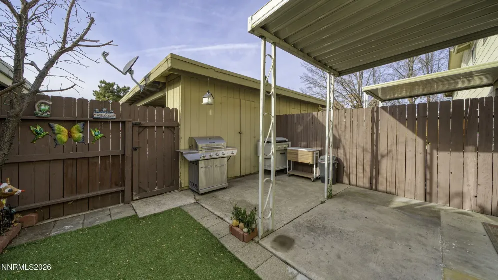 359 Smithridge, Reno, Nevada 89502, 2 Bedrooms Bedrooms, ,2 BathroomsBathrooms,Residential,Residential,Smithridge,260000762