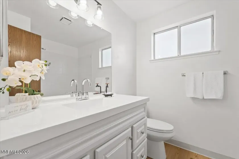 1611 Topeka, Sparks, Nevada 89434, 3 Bedrooms Bedrooms, ,2 BathroomsBathrooms,Residential,Residential,Topeka,260000764