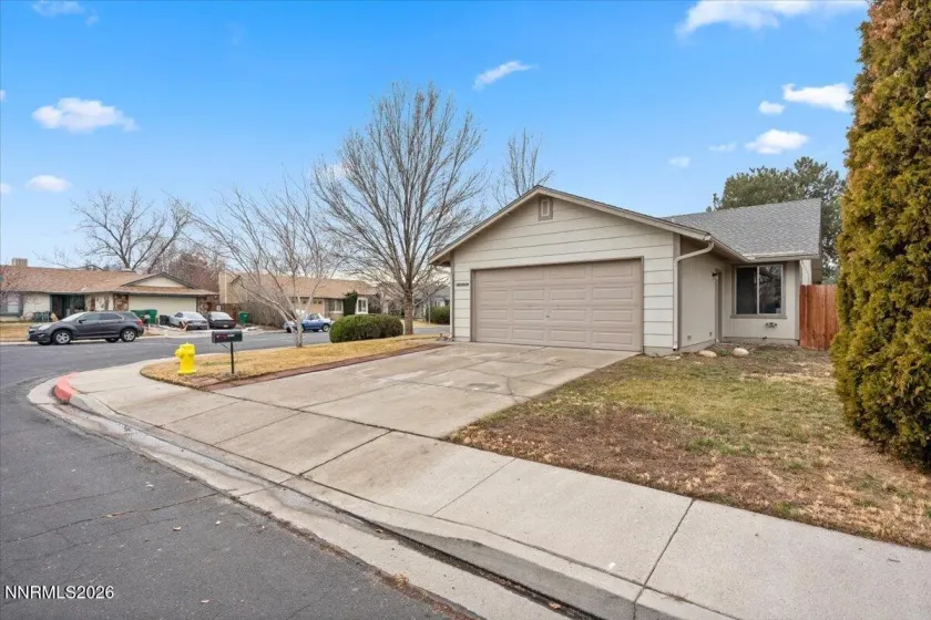 1611 Topeka, Sparks, Nevada 89434, 3 Bedrooms Bedrooms, ,2 BathroomsBathrooms,Residential,Residential,Topeka,260000764