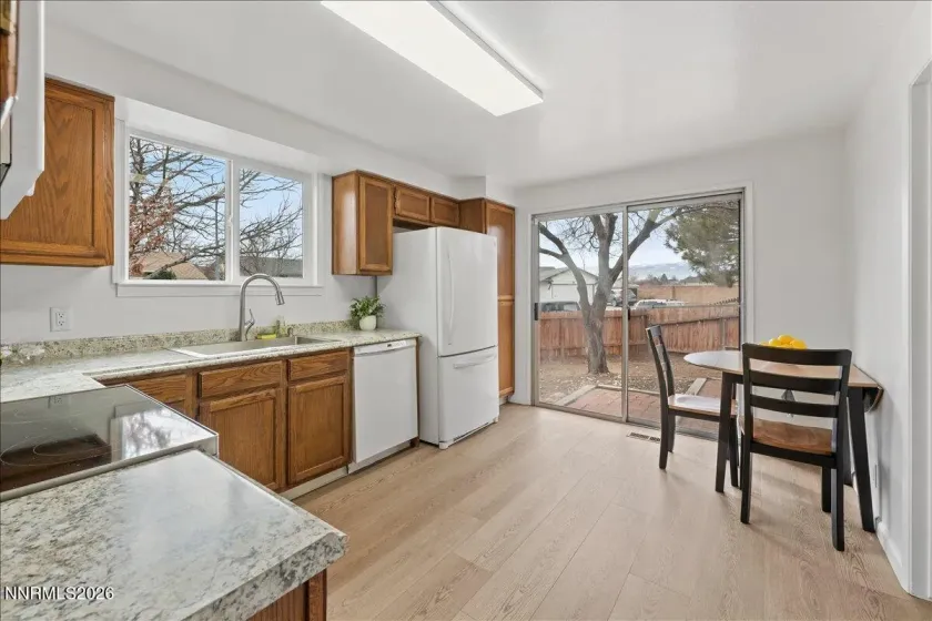 1611 Topeka, Sparks, Nevada 89434, 3 Bedrooms Bedrooms, ,2 BathroomsBathrooms,Residential,Residential,Topeka,260000764