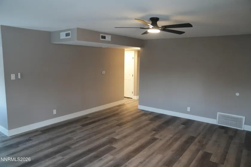 11 J, Sparks, Nevada 89431, 4 Bedrooms Bedrooms, ,2 BathroomsBathrooms,Residential,Residential,J,260000765