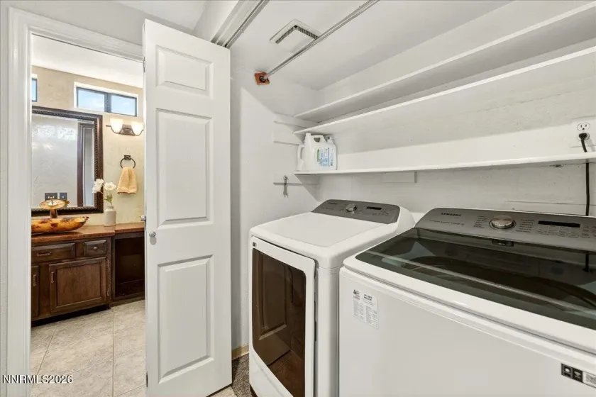 2601 Powder, Reno, Nevada 89503, 3 Bedrooms Bedrooms, ,3 BathroomsBathrooms,Residential,Residential,Powder,260000766