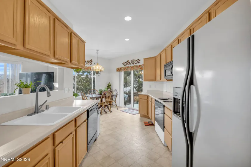 3290 Creekside, Sparks, Nevada 89431, 3 Bedrooms Bedrooms, ,2 BathroomsBathrooms,Residential,Residential,Creekside,260000771