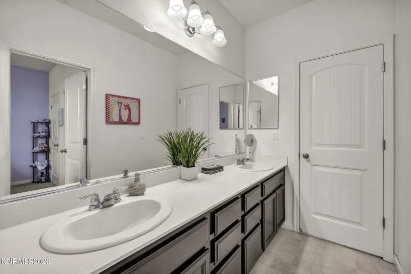 10928 Bloomsburg, Reno, Nevada 89506, 3 Bedrooms Bedrooms, ,3 BathroomsBathrooms,Residential,Residential,Bloomsburg,260000774