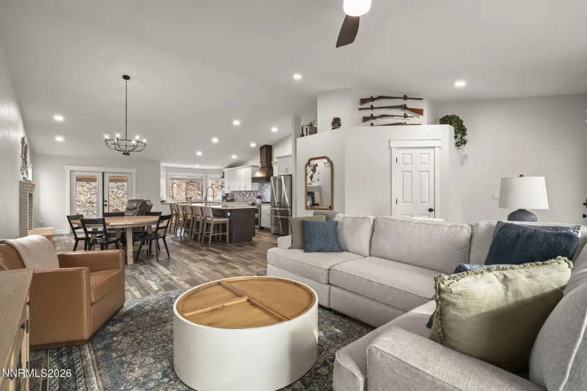 1602 Canyon Terrace, Sparks, Nevada 89436, 3 Bedrooms Bedrooms, ,3 BathroomsBathrooms,Residential,Residential,Canyon Terrace,260000778